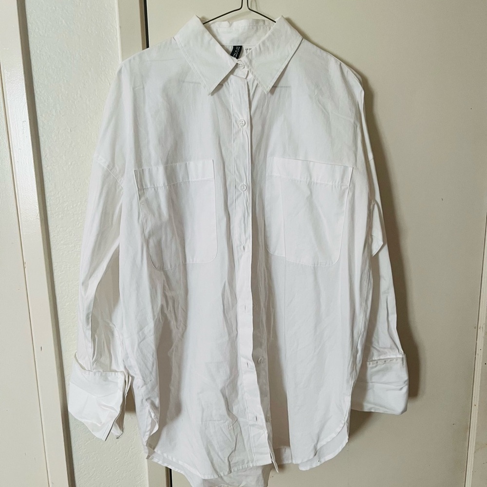 H&M White Collared Button-Down Shirt